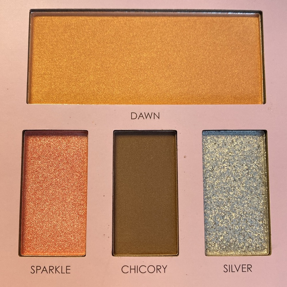 Seraphine Botanicals Sakura + Sage Vegan eyeshadow & blush palette - Picture 6 of 7